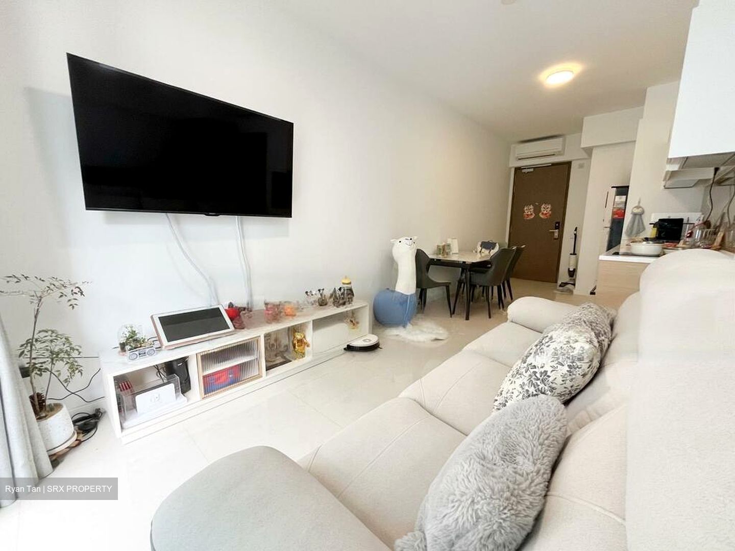Treasure at Tampines (D18), Condominium #459258981